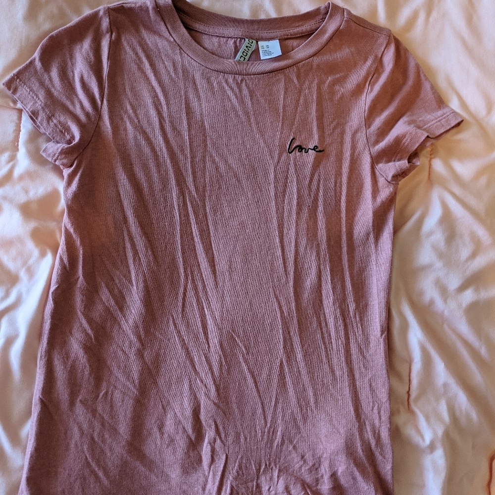Pink t shirt